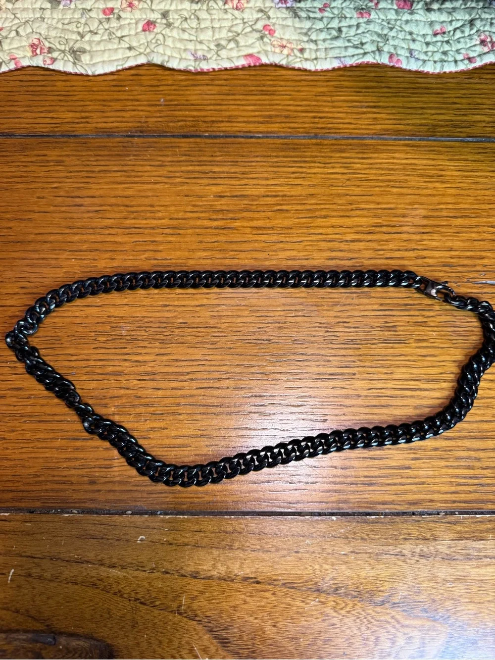 Men’s black Cuban chain necklace